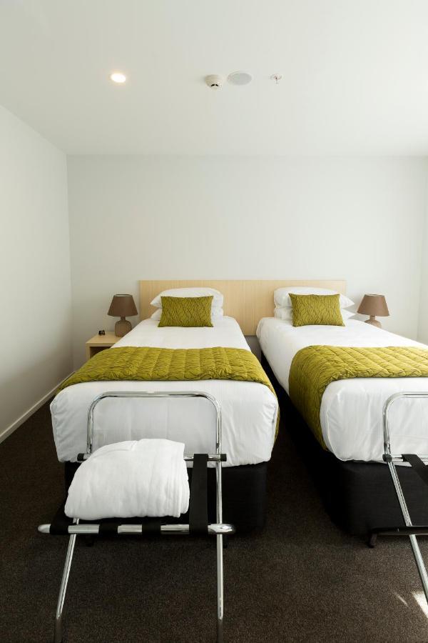 2 On Whiteleigh And 239 On Lincoln Motel Christchurch Cameră foto A typical room at the hotel